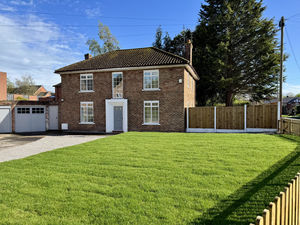 Front Aspect- click for photo gallery